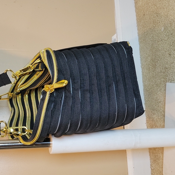 Bam Bags Black Nylon With Gold Zipper Purse - Picture 9 of 12